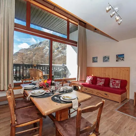 Chalet Charpoua For 6 Near Le Tour Lifts - Happy *