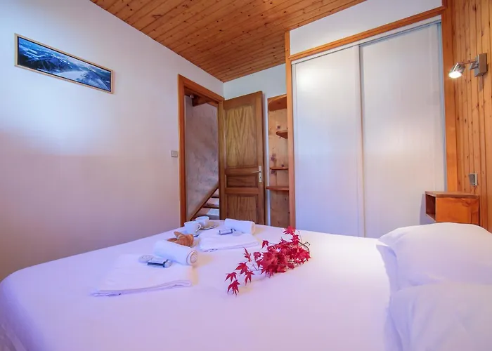 Charpoua - Happy شامونكس